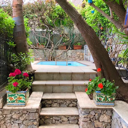 Eleonora Sea View Small Private Pool *